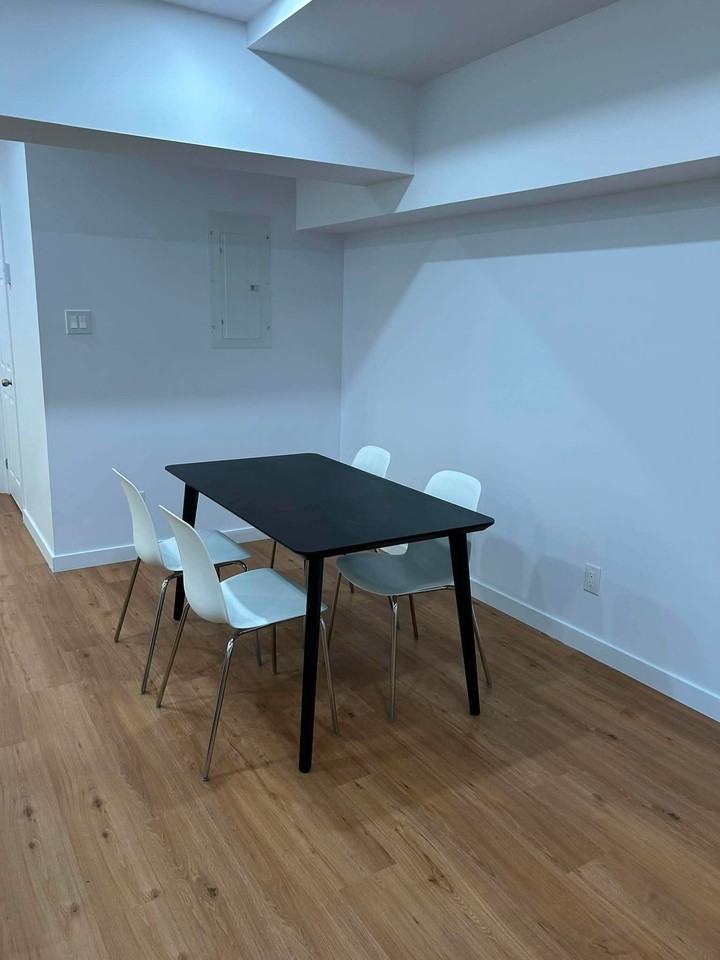 5745 Avenue de Darlington #18 - Photo 4 of 14