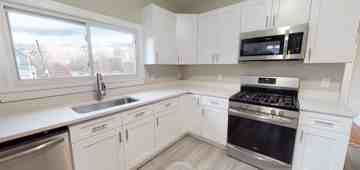 featured image of 1011 Washington St #C