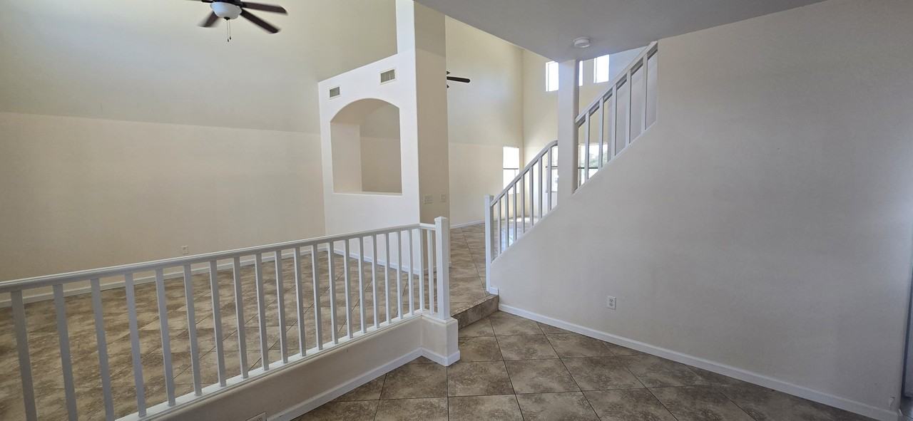 2611 W Gypsum Ave #1 - Photo 2 of 20
