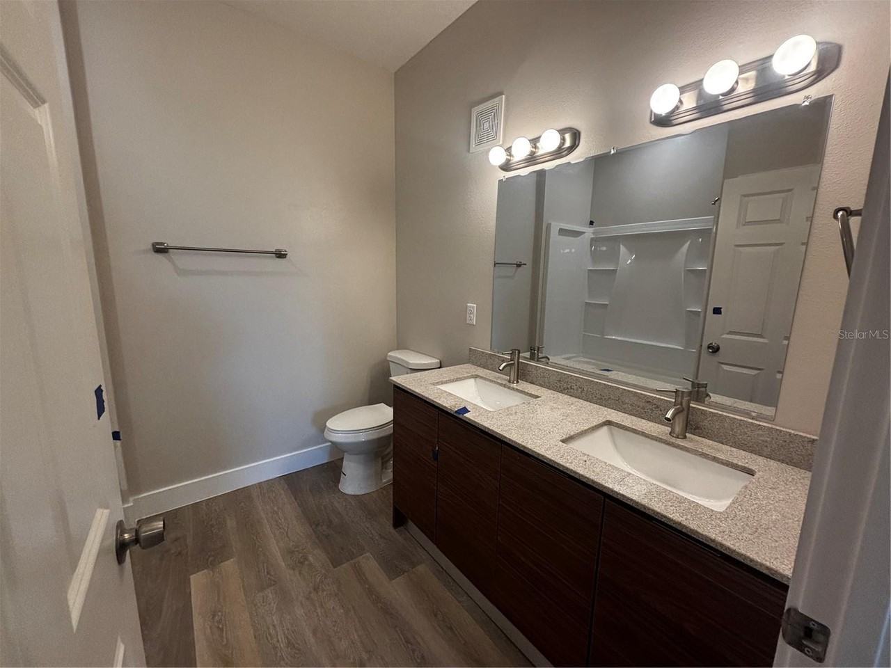 4424 S Texas Ave #204 - Photo 3 of 26
