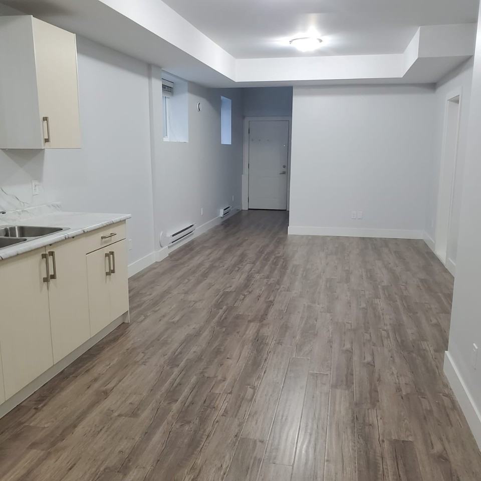 3386 Gislason Avenue - Photo 6 of 19