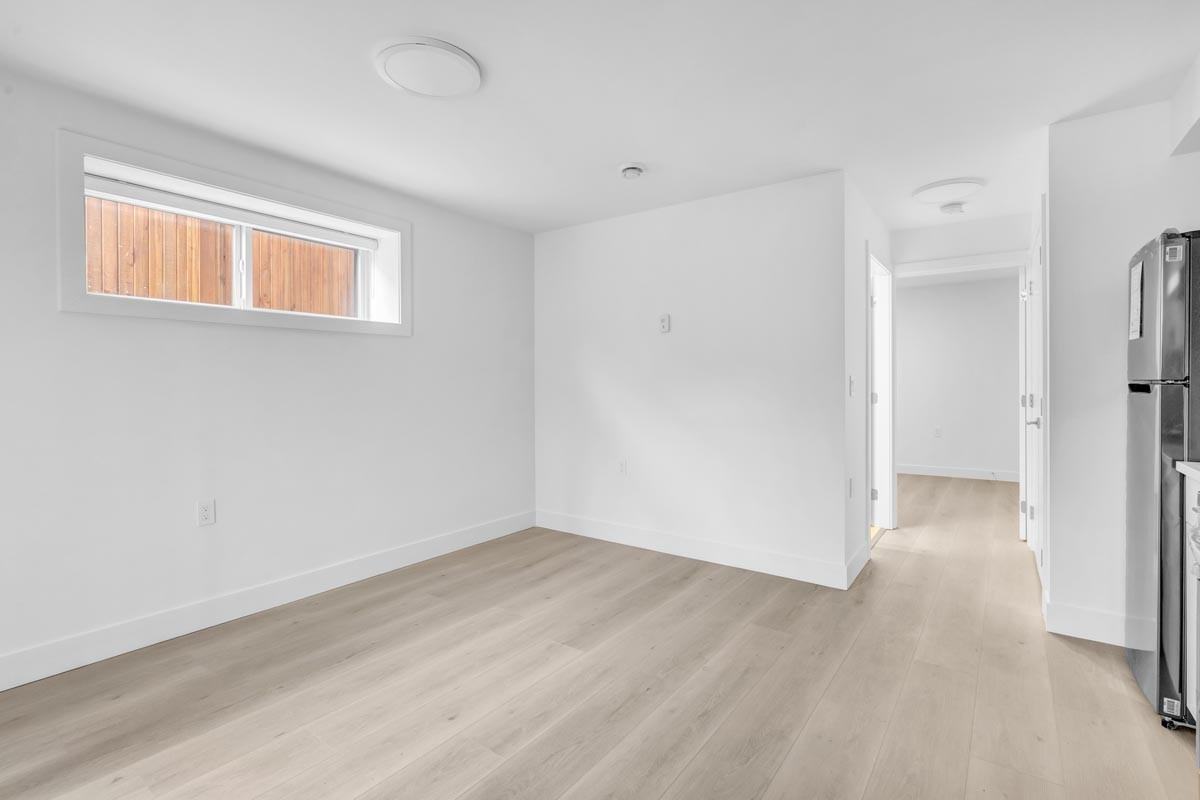 5755 Clarendon Street - Photo 7