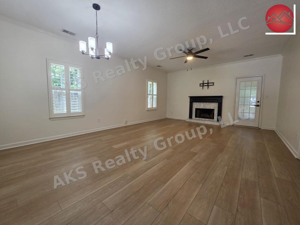 158 Sugar Dr - Photo 2 of 23