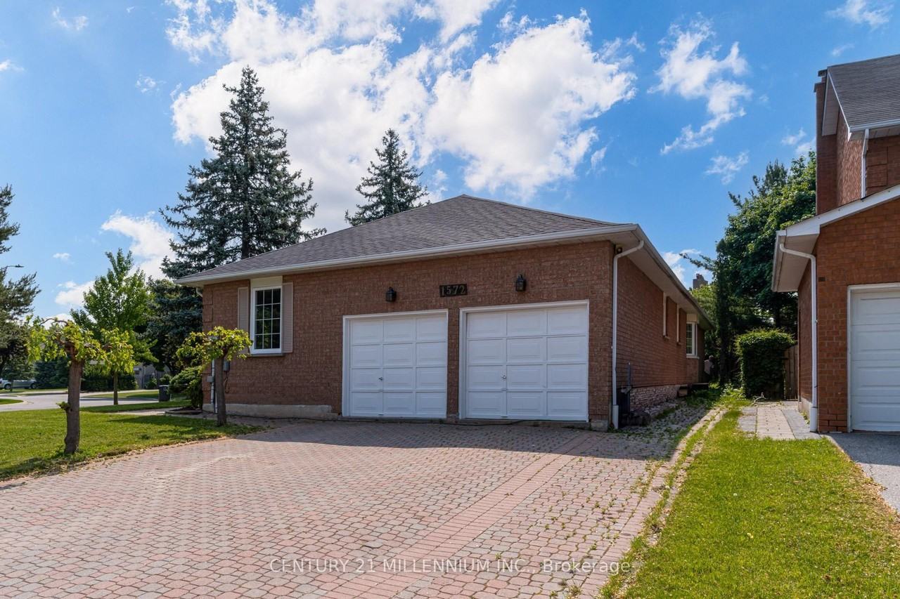 1572 Cartier Crt - Photo 2 of 31