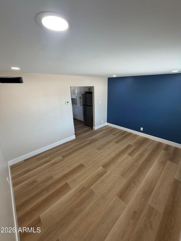 909 S Kenwood Cir #A - Photo 2 of 13