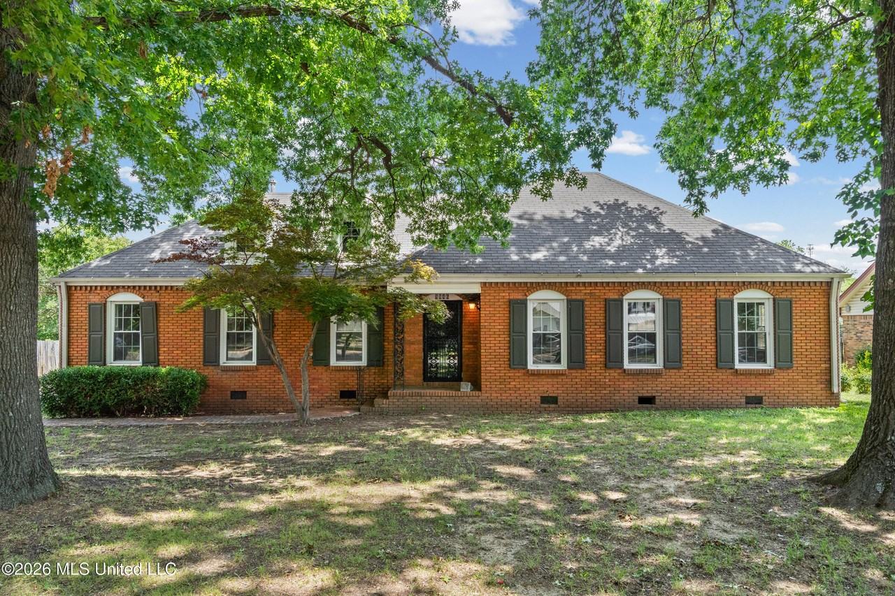 8846 Millbranch Rd - Photo 2 of 28