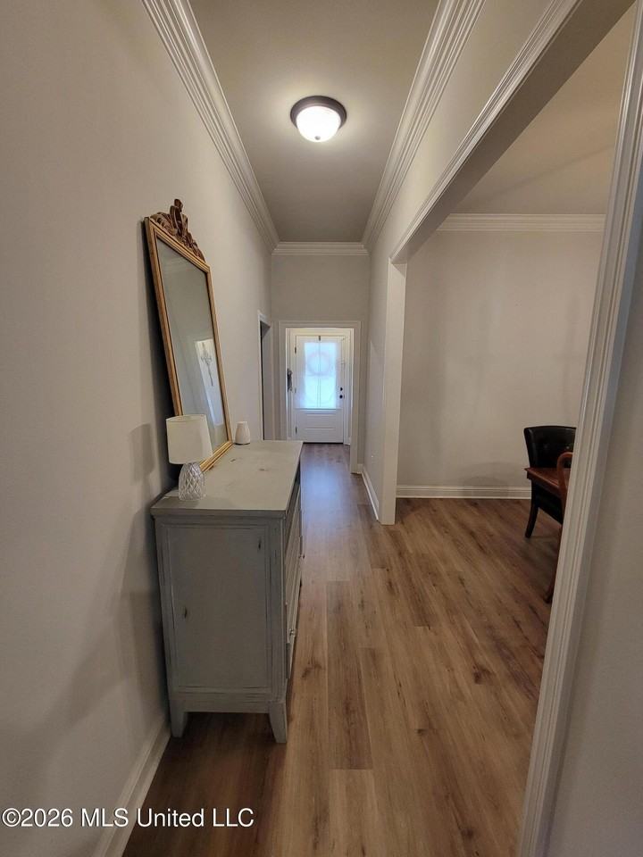 10165 Patrick Dr - Photo 3 of 46