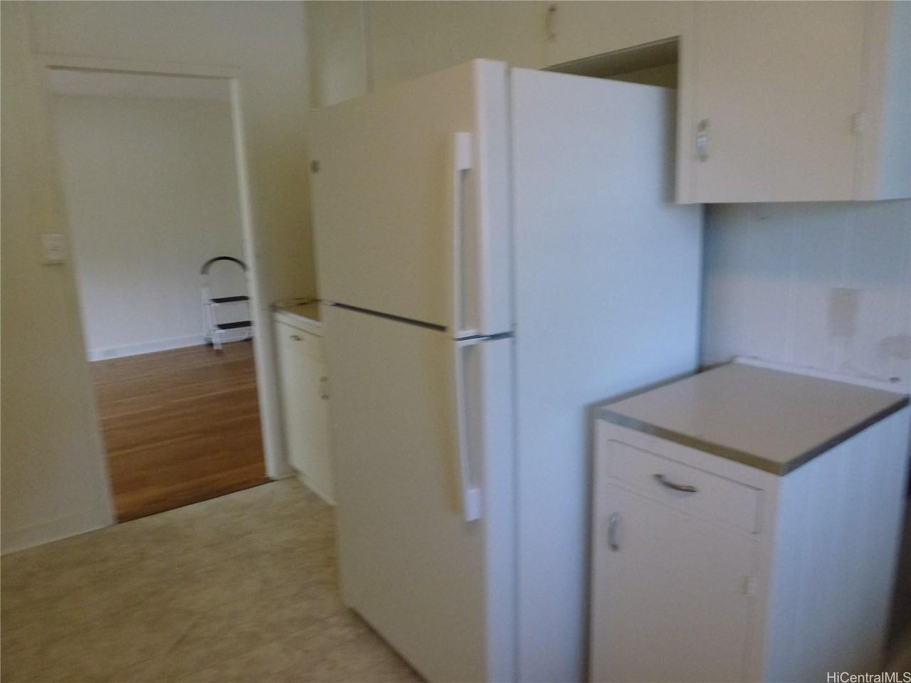2409 Waiomao Rd - Photo 3 of 10