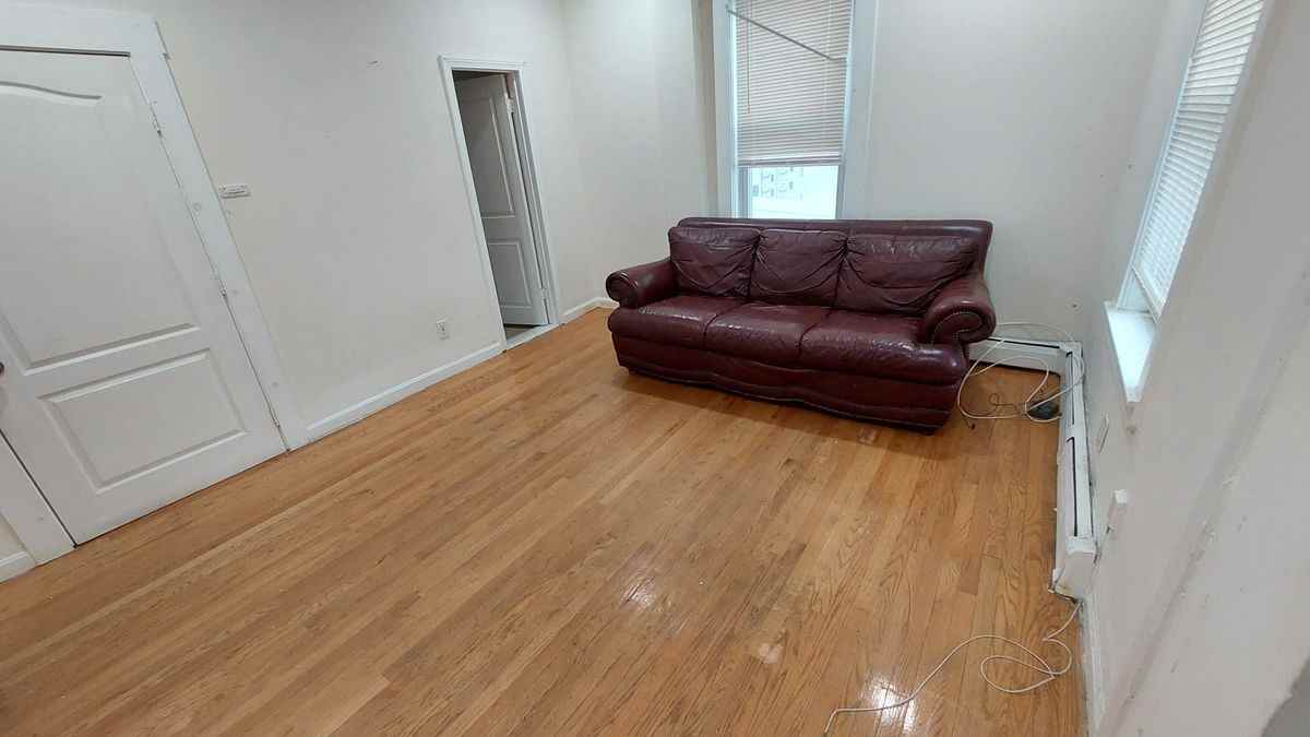 124 Marcella St ##1 - Photo 2 of 15