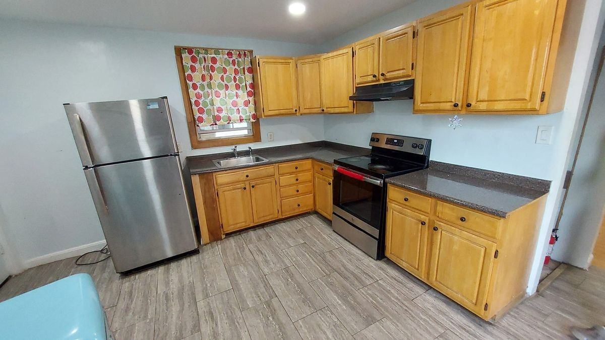 124 Marcella St ##1 - Photo 4 of 15