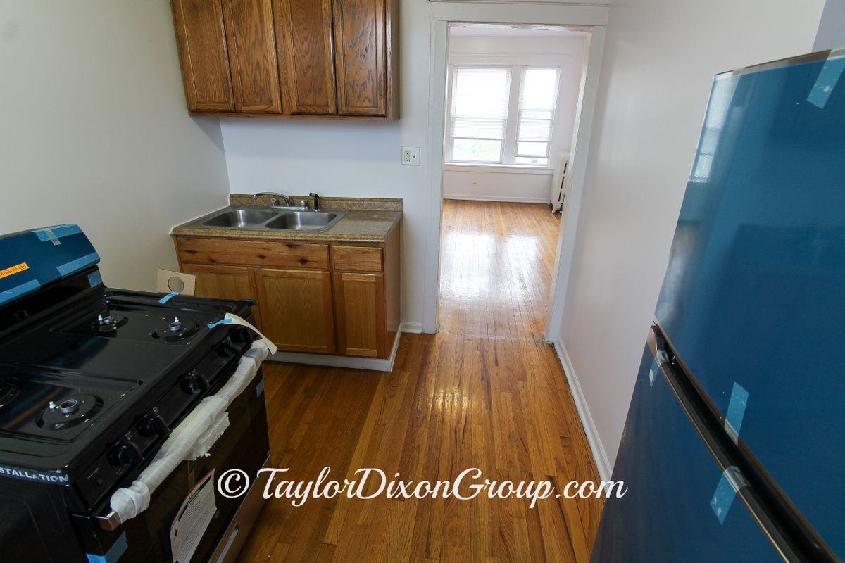 514 E 70th St - Photo 2 of 14