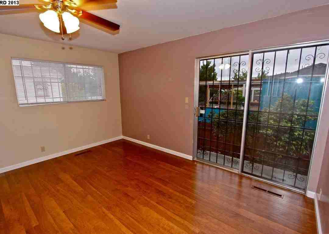 6909 Macarthur Blvd - Photo 4 of 8