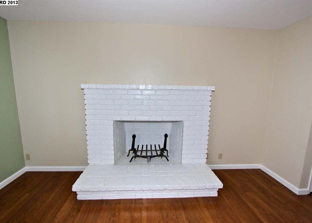 6909 Macarthur Blvd - Photo 6 of 8