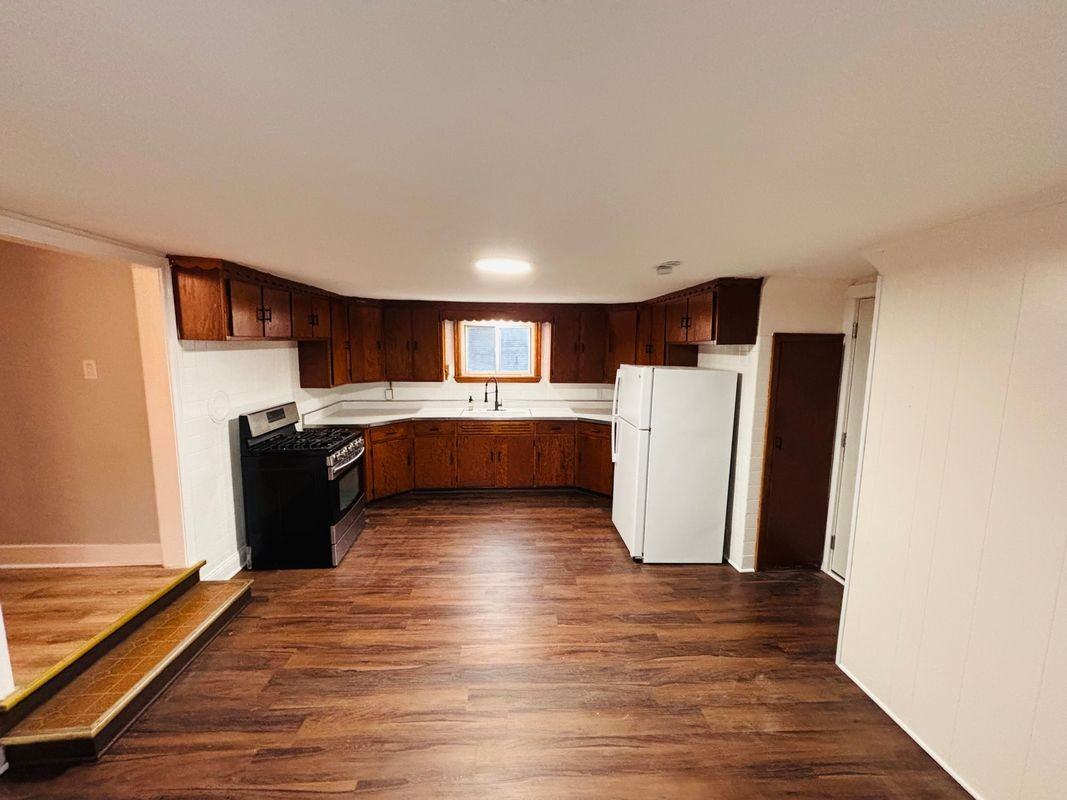 8 Wagner Ave - Photo 3 of 16