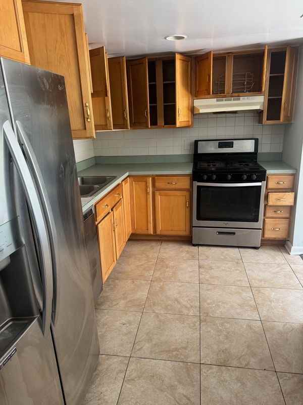 6455 Heritage Hill Dr - Photo 2 of 18