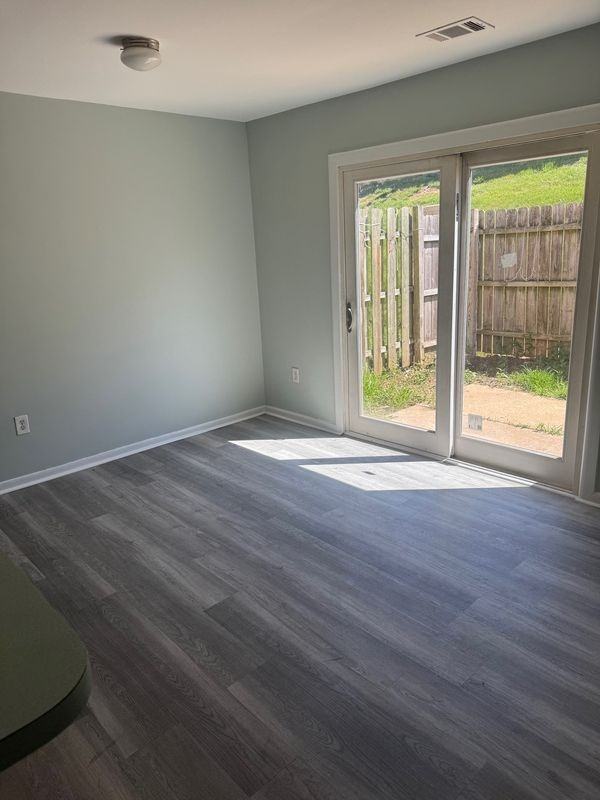 6455 Heritage Hill Dr - Photo 3 of 18