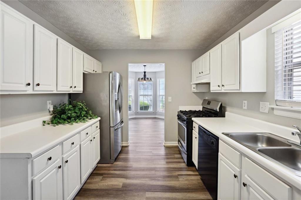 3673 Willgrove Way - Photo 4 of 29