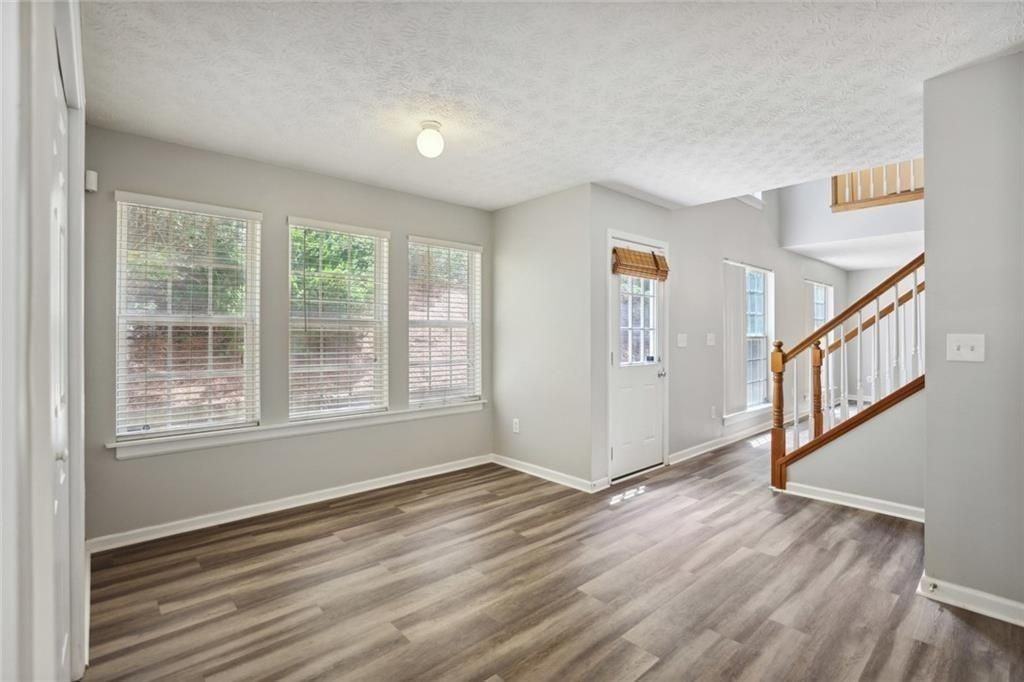 3673 Willgrove Way - Photo 6 of 29