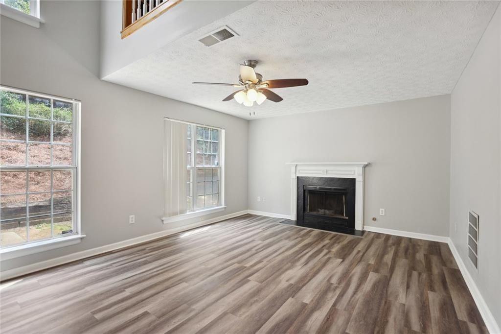 3673 Willgrove Way - Photo 7 of 29
