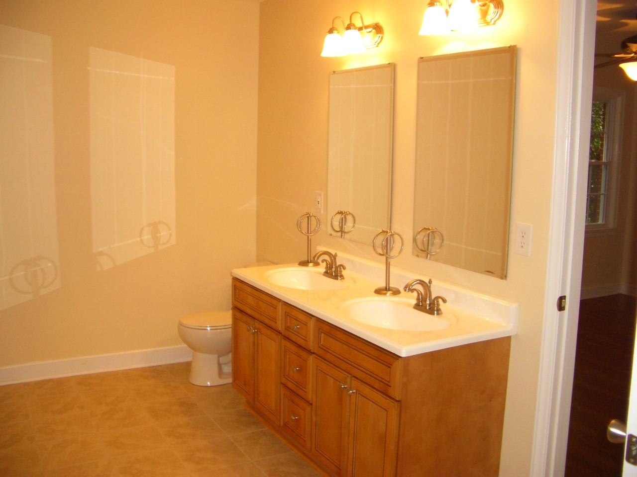 5110 Milford Rd - Photo 5 of 25