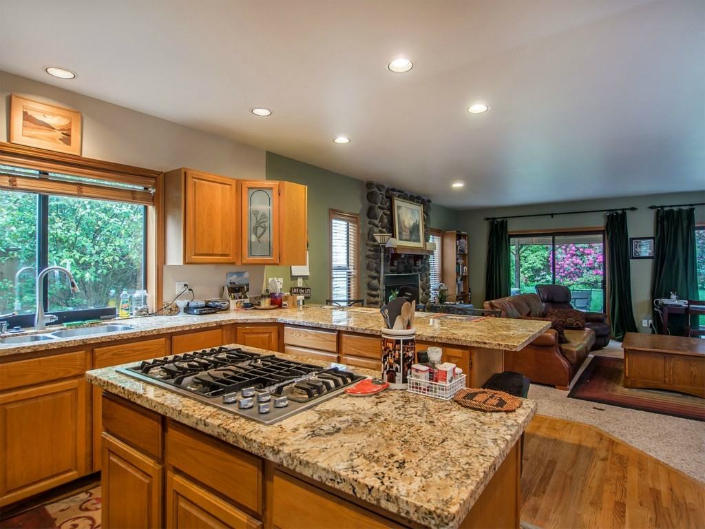 24109 Southeast 24th Street - Photo 5 of 25