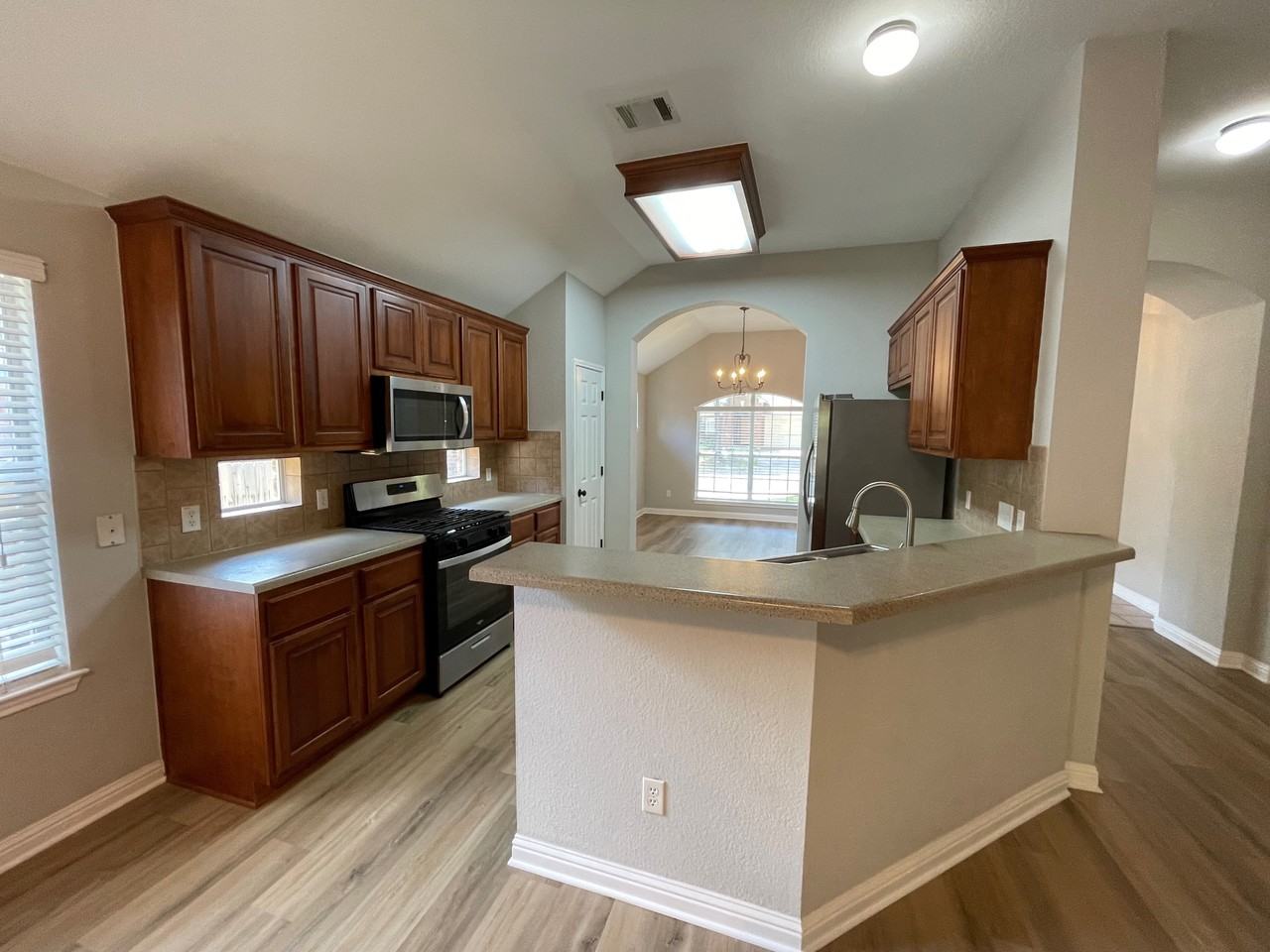 10025 Mount Rainier Dr - Photo 2 of 37