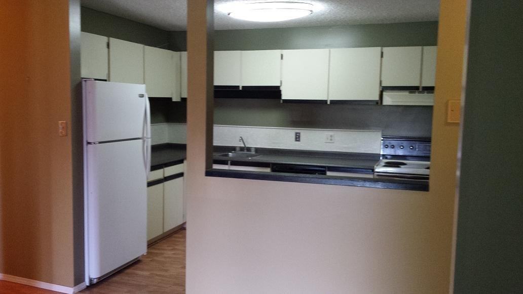 275 Kingsmere Blvd - Photo 4 of 9