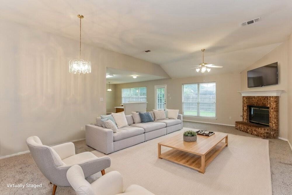 7501 Fossil Garden Dr - Photo 4 of 19