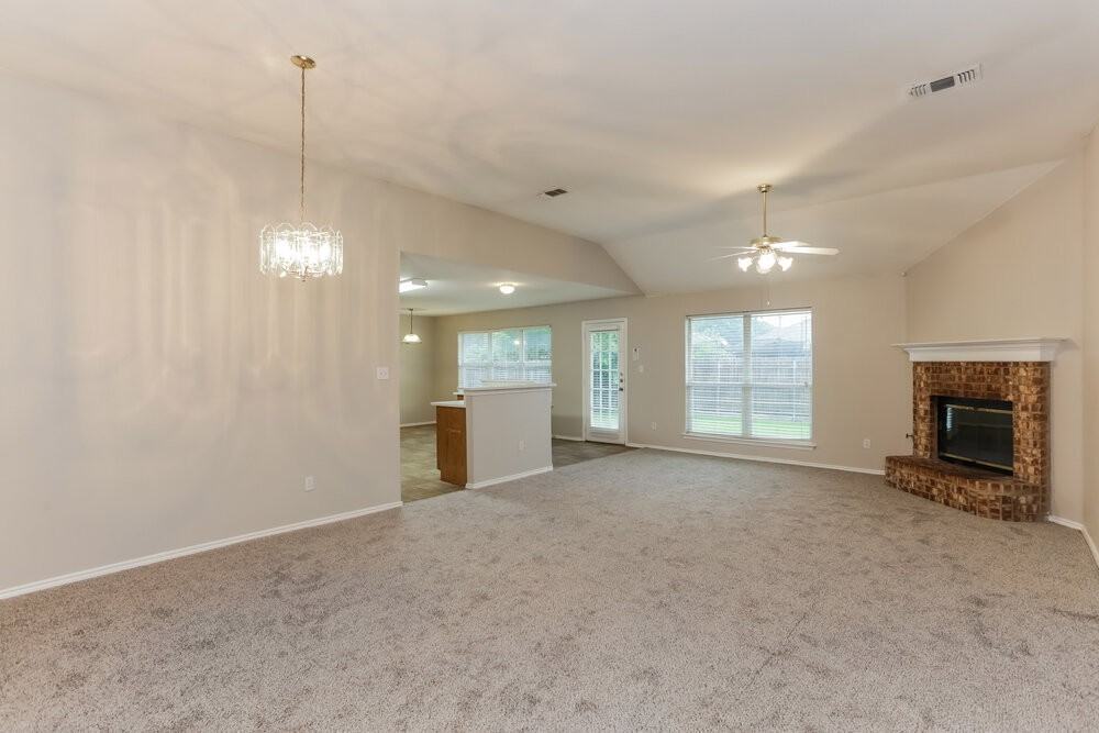 7501 Fossil Garden Dr - Photo 5 of 19