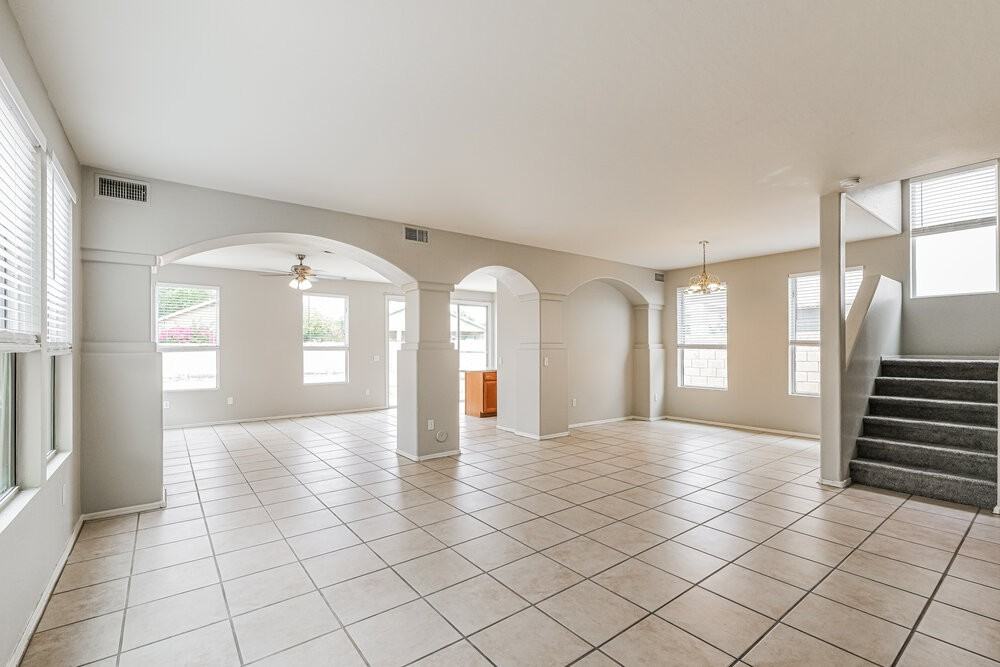 13519 W San Juan Ct - Photo 5 of 17