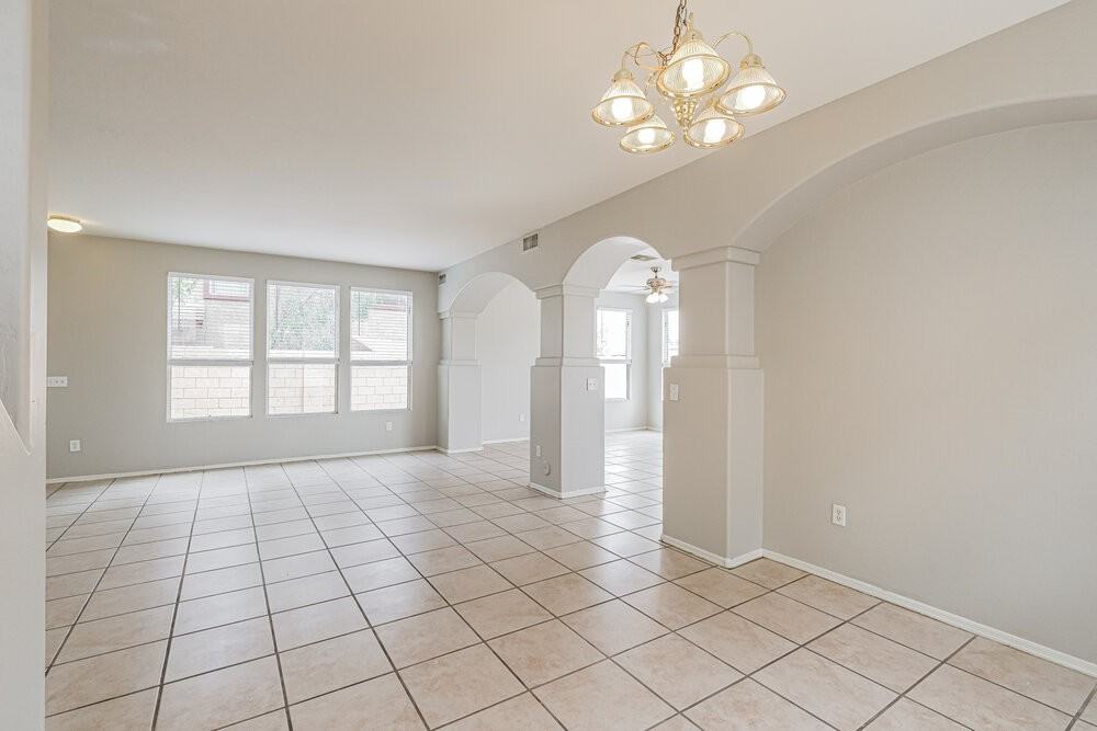 13519 W San Juan Ct - Photo 7 of 17