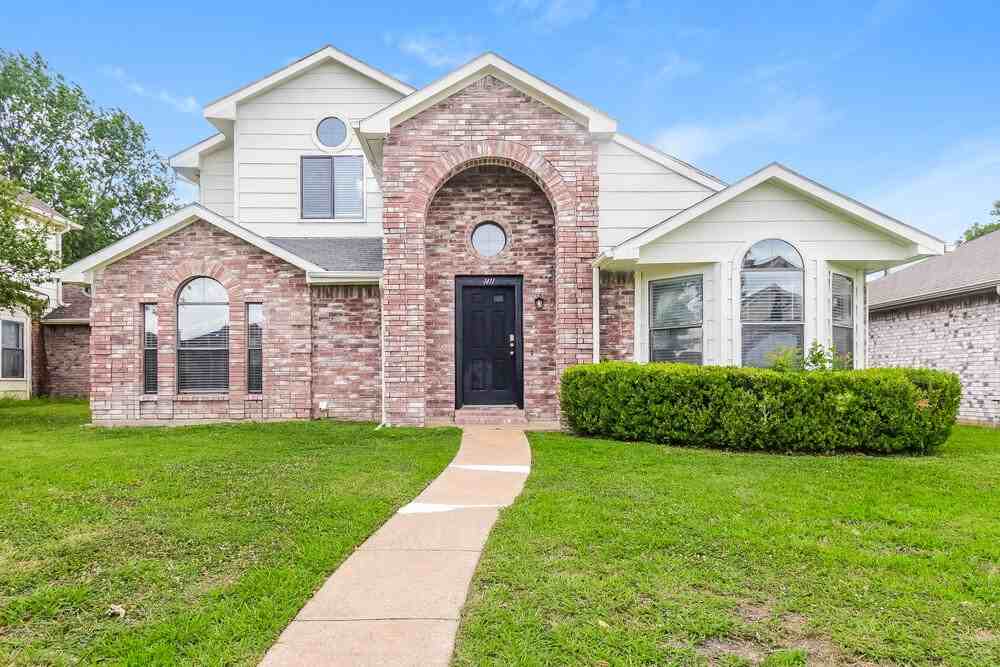 1411 Sandalwood Dr