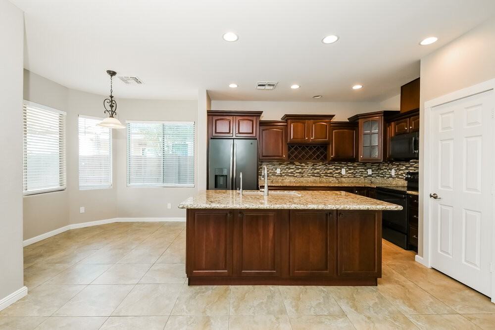 4480 E Sundance Ct - Photo 7 of 17