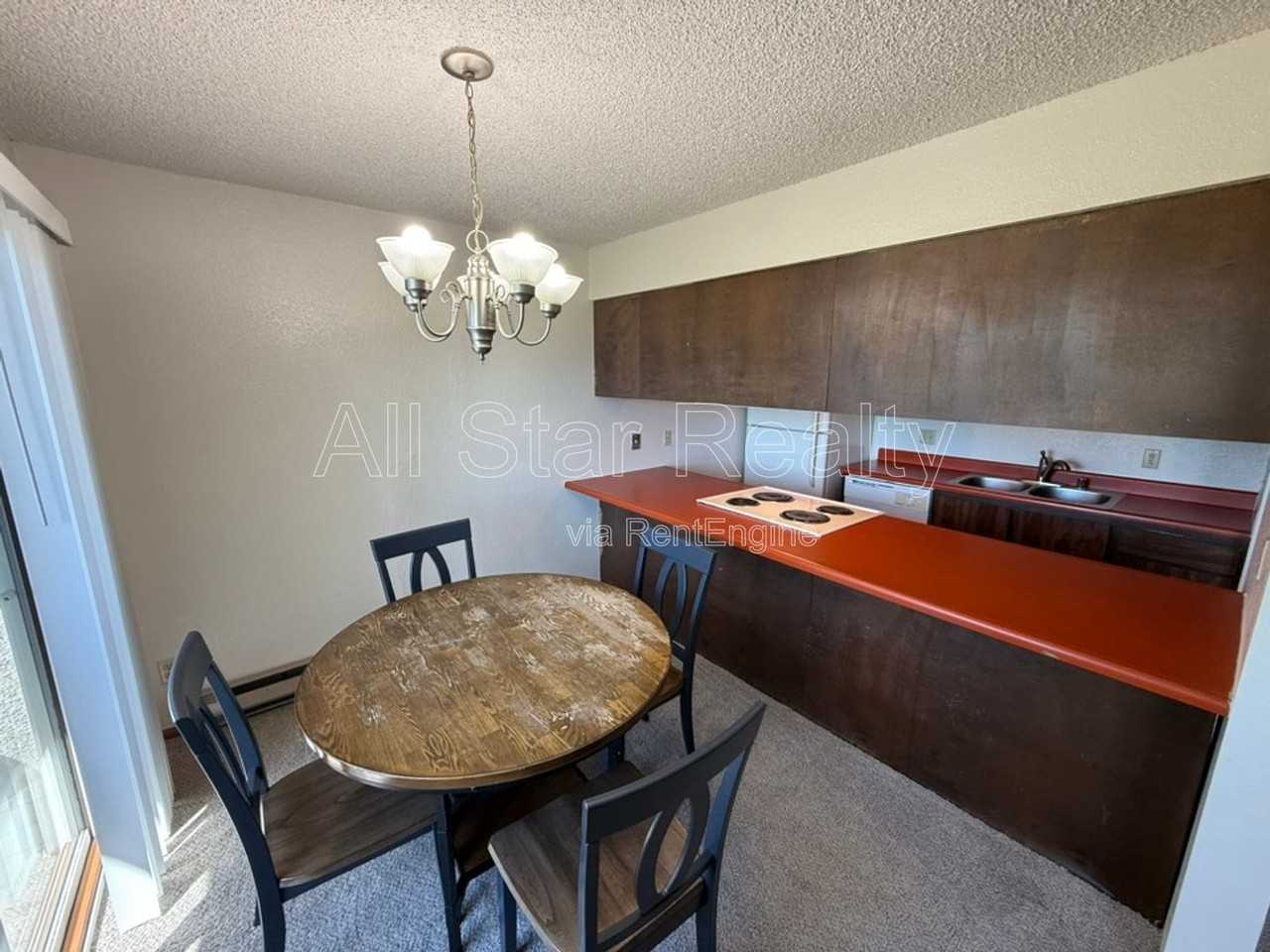 1315 Cordova St #310 - Photo 7 of 16