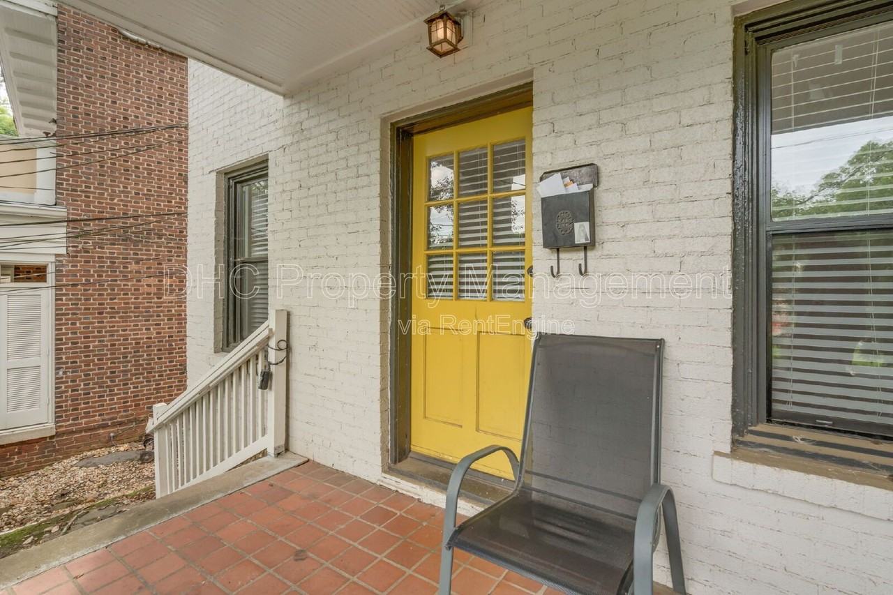 1225 Euclid Ave Ne #A - Photo 2 of 10