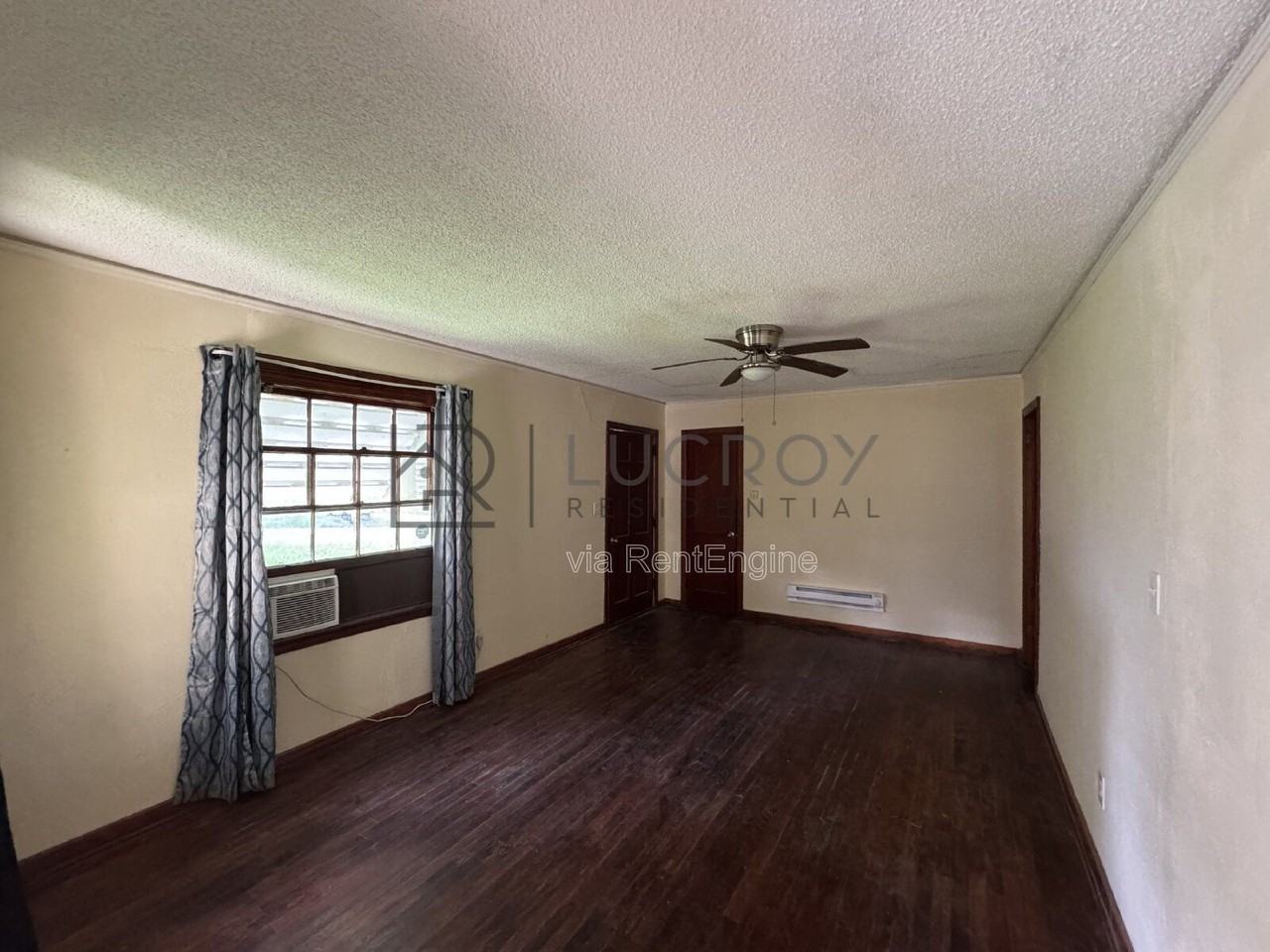 3148 Sylvester Dr - Photo 2 of 18