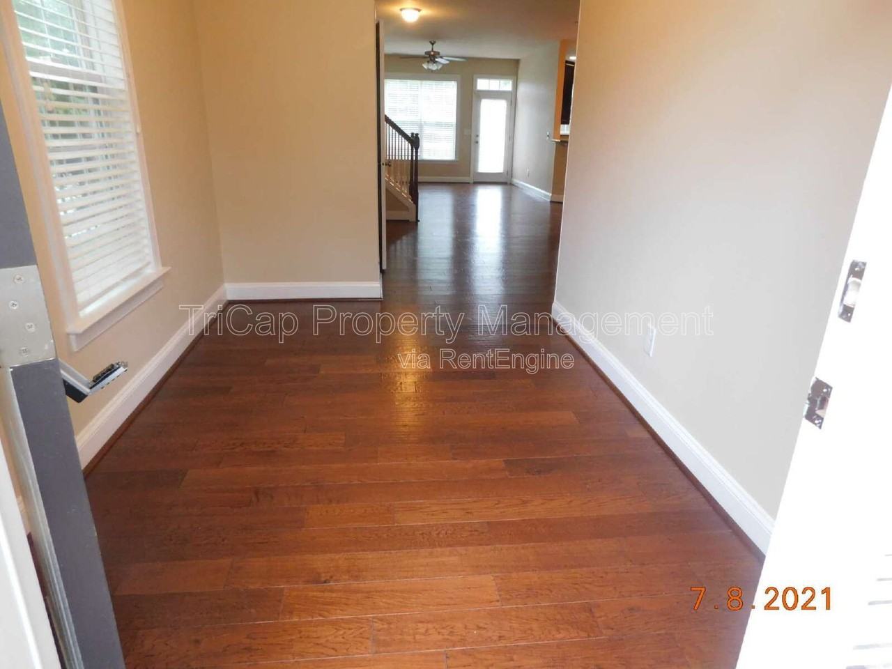 8030 Upper Lake Dr - Photo 2 of 22