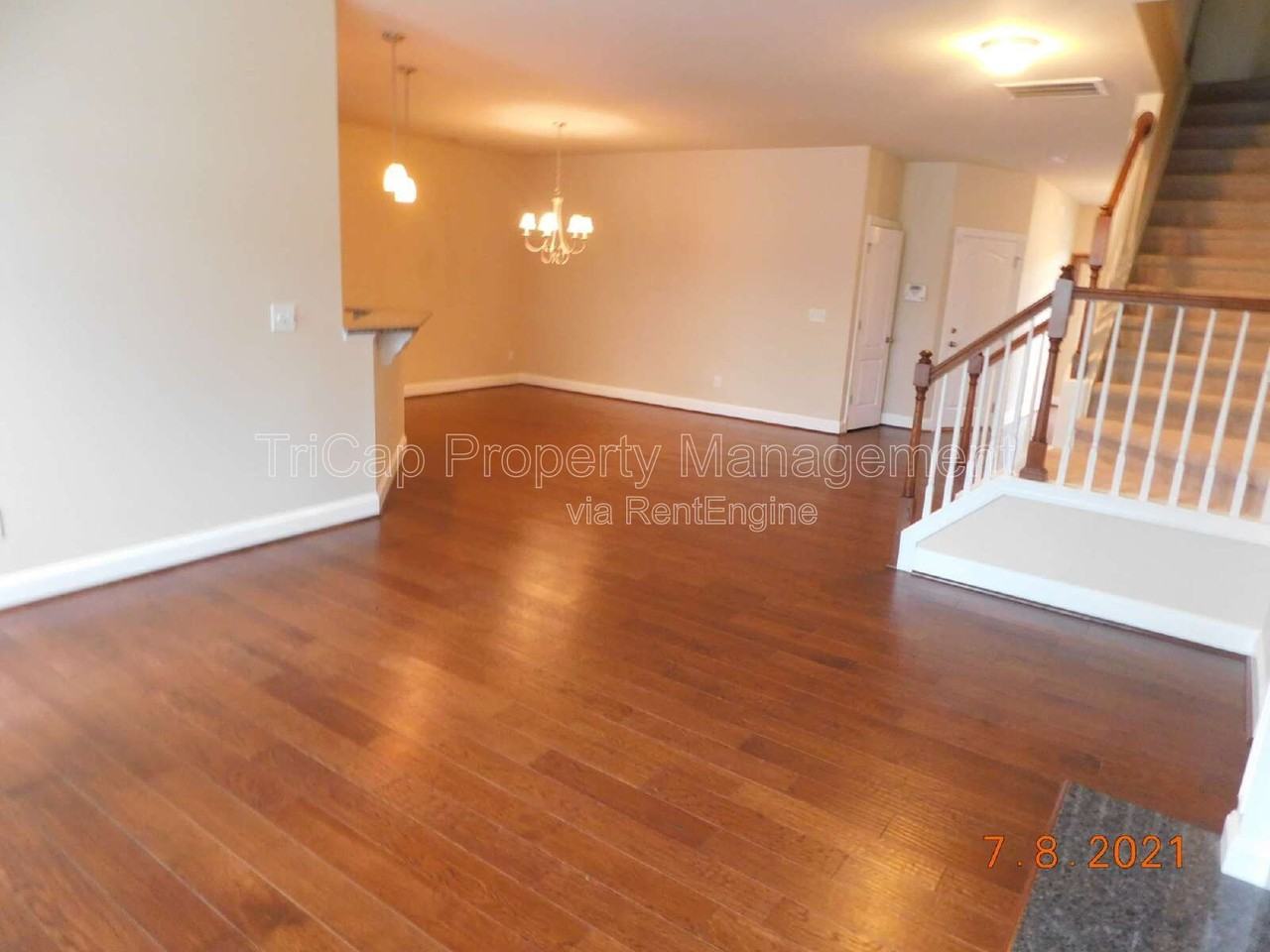 8030 Upper Lake Dr - Photo 5 of 22
