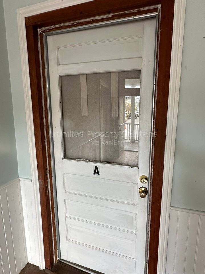 721 Chestnut St #A - Photo 4 of 16