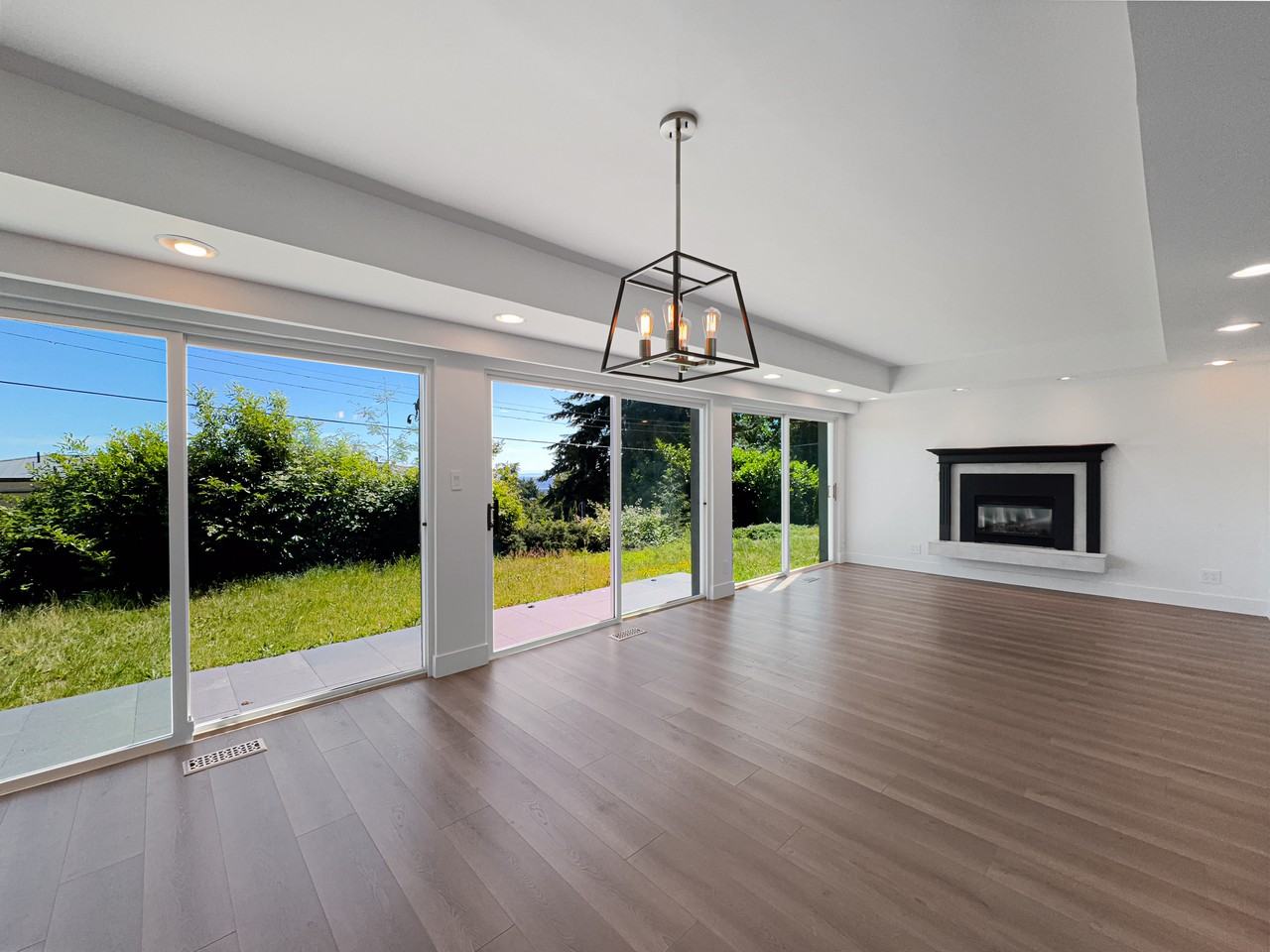 1040 Crestline Road - Photo 3 of 20