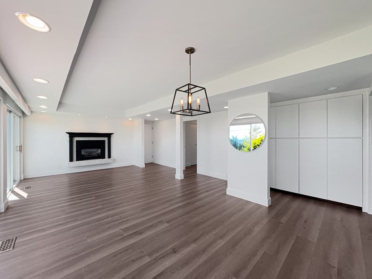 1040 Crestline Road - Photo 5 of 20