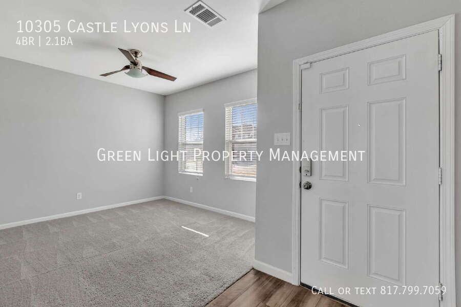 10305 Castle Lyons Ln - Photo 4 of 32