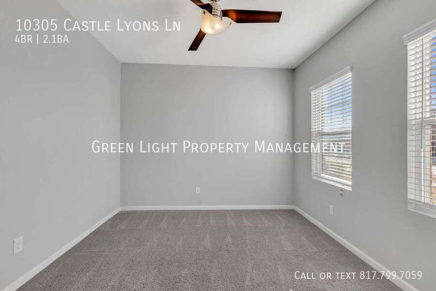 10305 Castle Lyons Ln - Photo 5 of 32