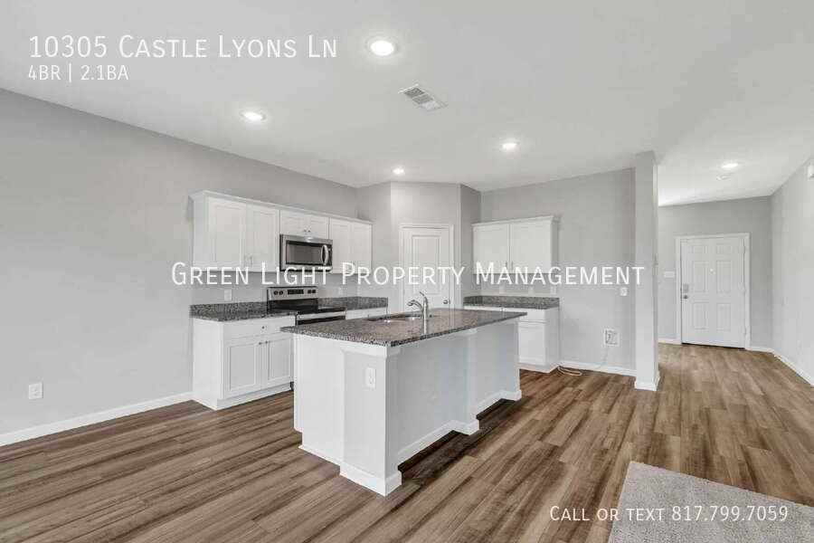 10305 Castle Lyons Ln - Photo 7 of 32