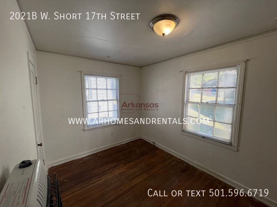 2021 W Short 17th St Apt B - Photo 5 of 8