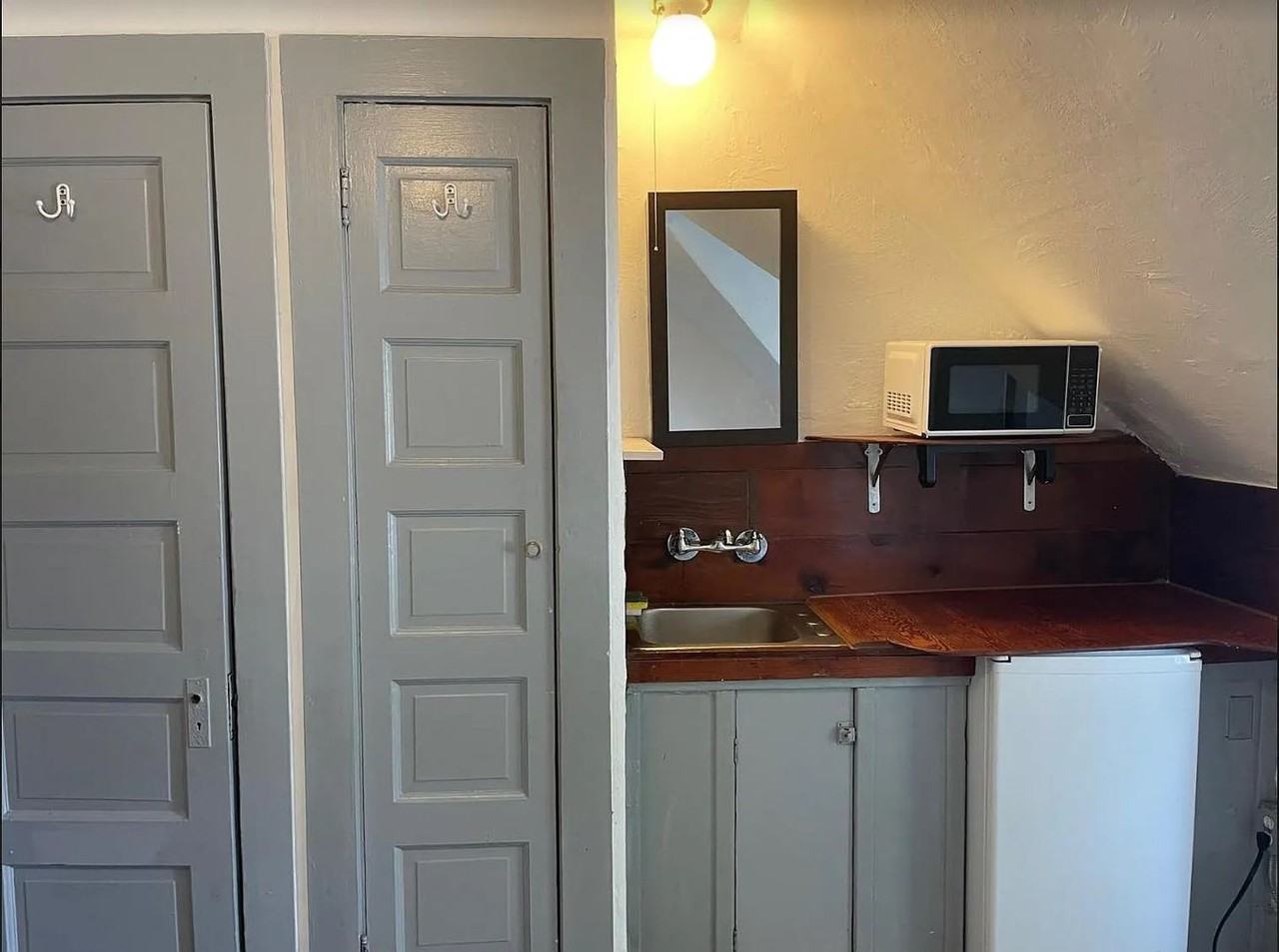 2228 McKinley Ave - Photo 5 of 30