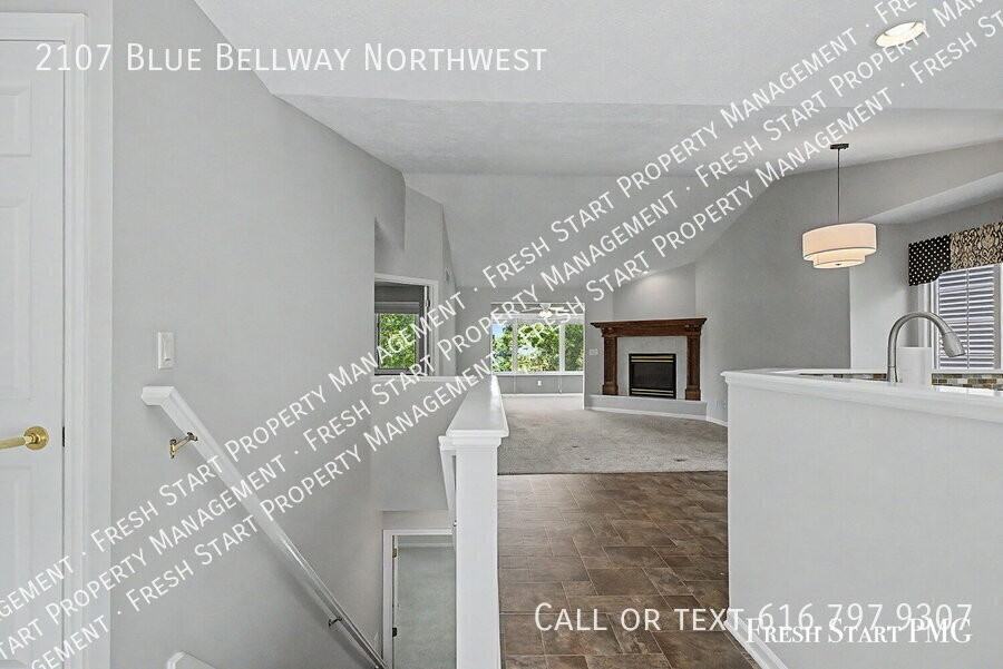 2107 Blue Bellway Nw - Photo 3 of 33