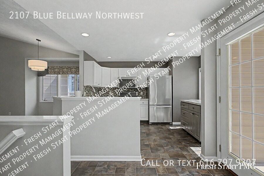 2107 Blue Bellway Nw - Photo 4 of 33