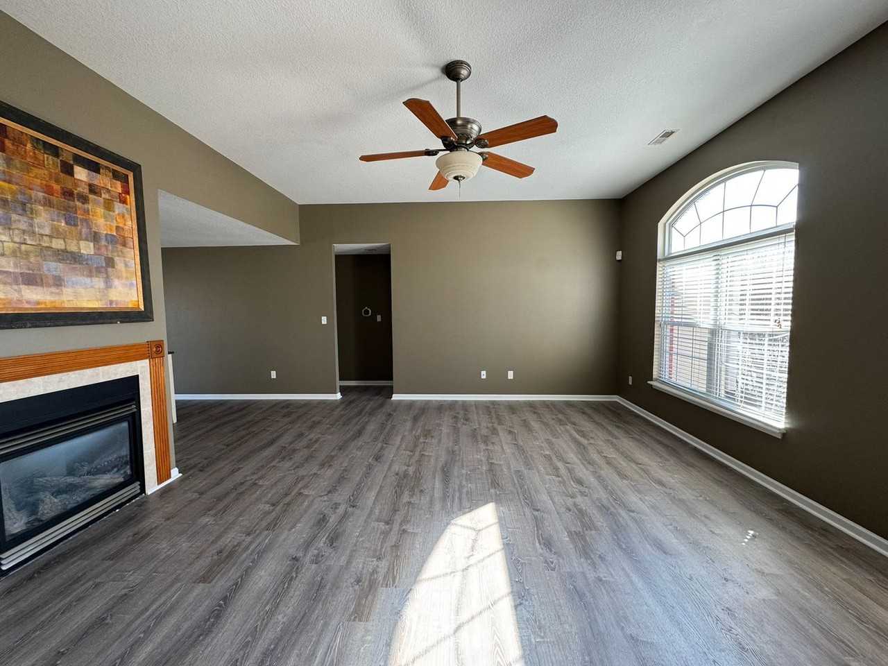 2603 Oakfield Dr - Photo 7 of 41
