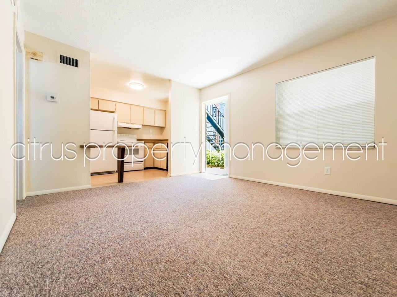 3034 Fairway Ln Apt A - Photo 6 of 24